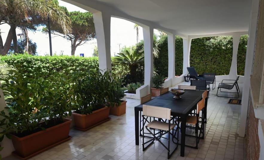 Villa Azzurra Beachfront Mondello - ปาแลร์โม ภายนอก รูปภาพ
