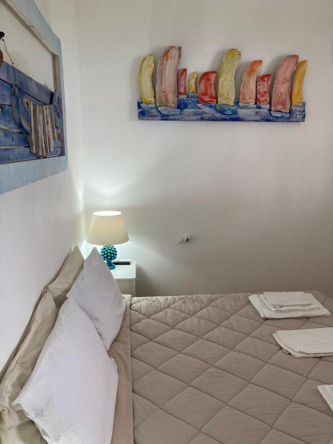 Villa Azzurra Beachfront Mondello - ปาแลร์โม ภายนอก รูปภาพ